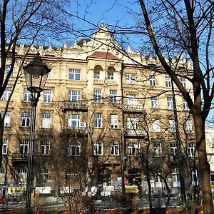 Cat Krakov