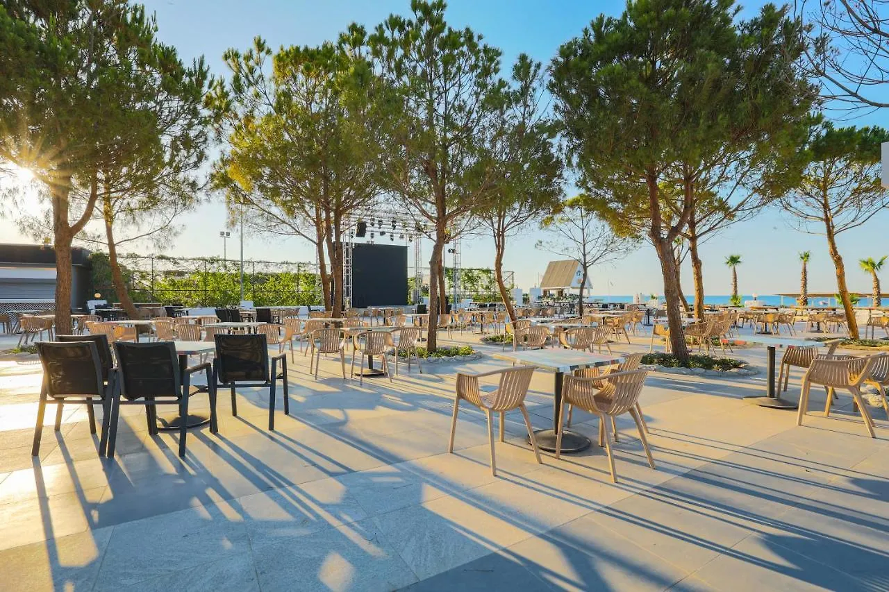 Crystal Centro Resort - Ultimate All Inclusive Анталья