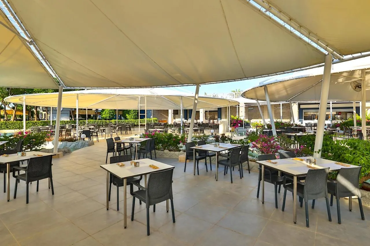 Crystal Centro Resort - Ultimate All Inclusive Анталья