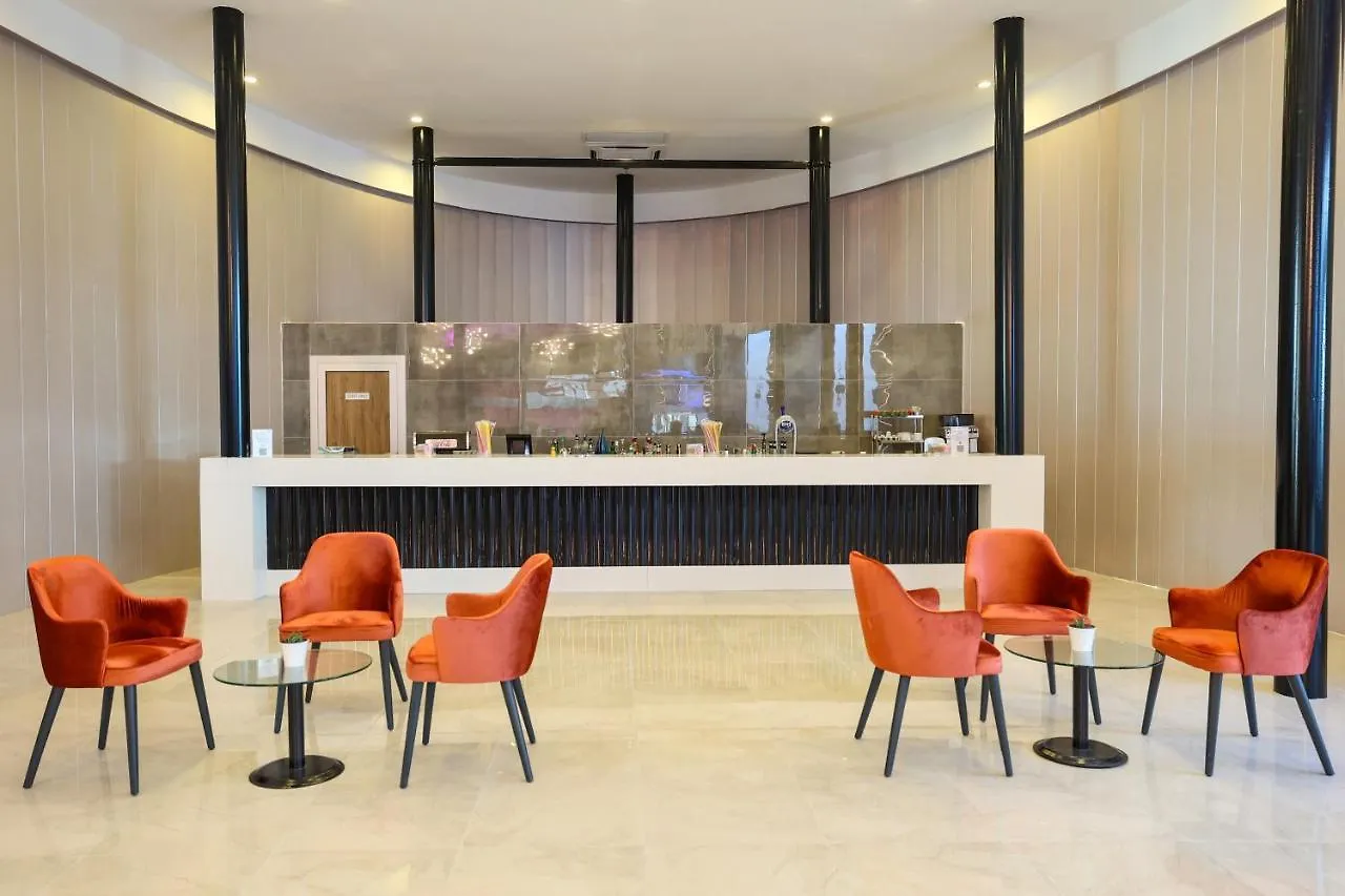 Crystal Centro Resort - Ultimate All Inclusive Анталья