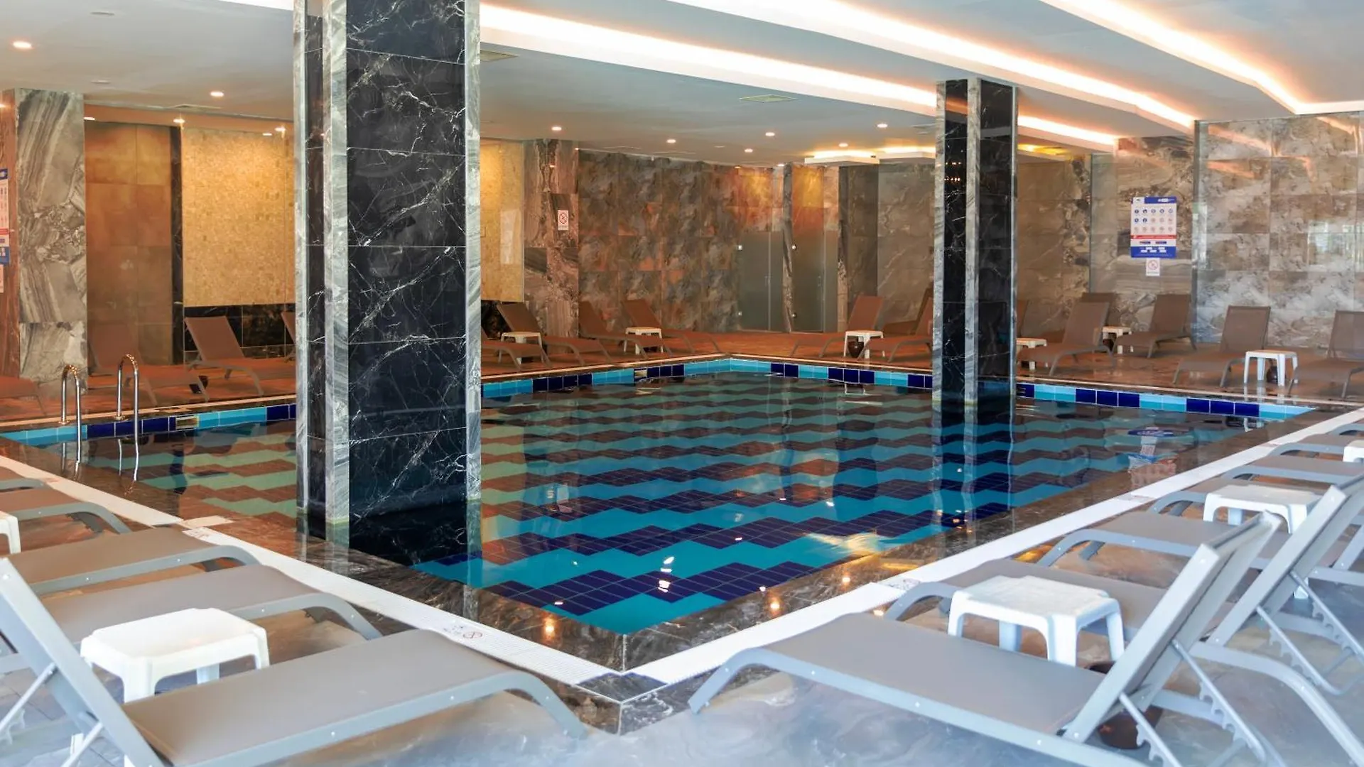 Crystal Centro Resort - Ultimate All Inclusive Анталья